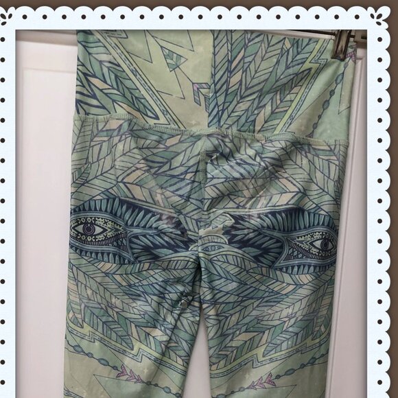 Teeki Hot Pants Envision Sea Foam Green/Blue Print Recycled P.E.T. Material Sz S - Picture 2 of 4